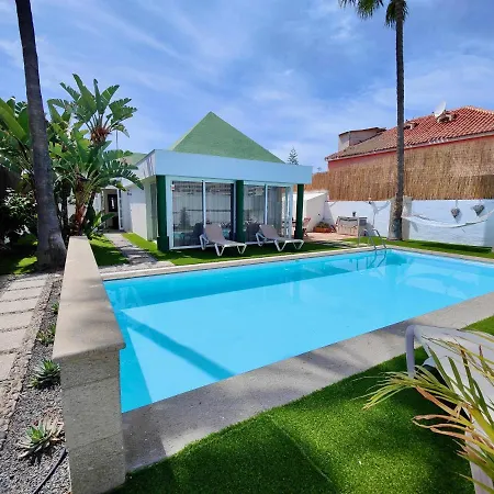 Nuria, Con Piscina Privada بيت للعطل *