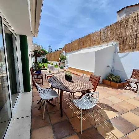 Nuria, Con Piscina Privada بيت للعطل