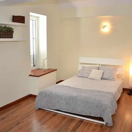 Nuria, Con Piscina Privada بيت للعطل *