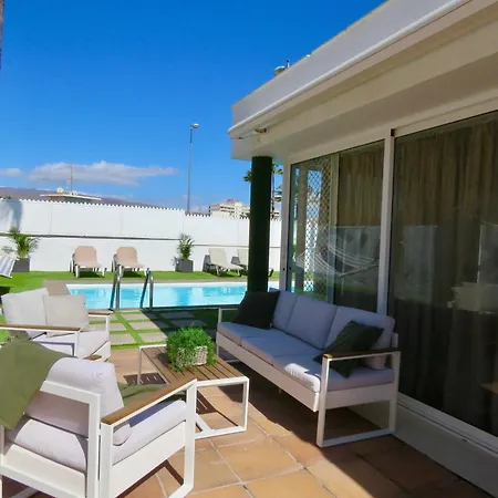 Dom wakacyjny Nuria, Con Piscina Privada *